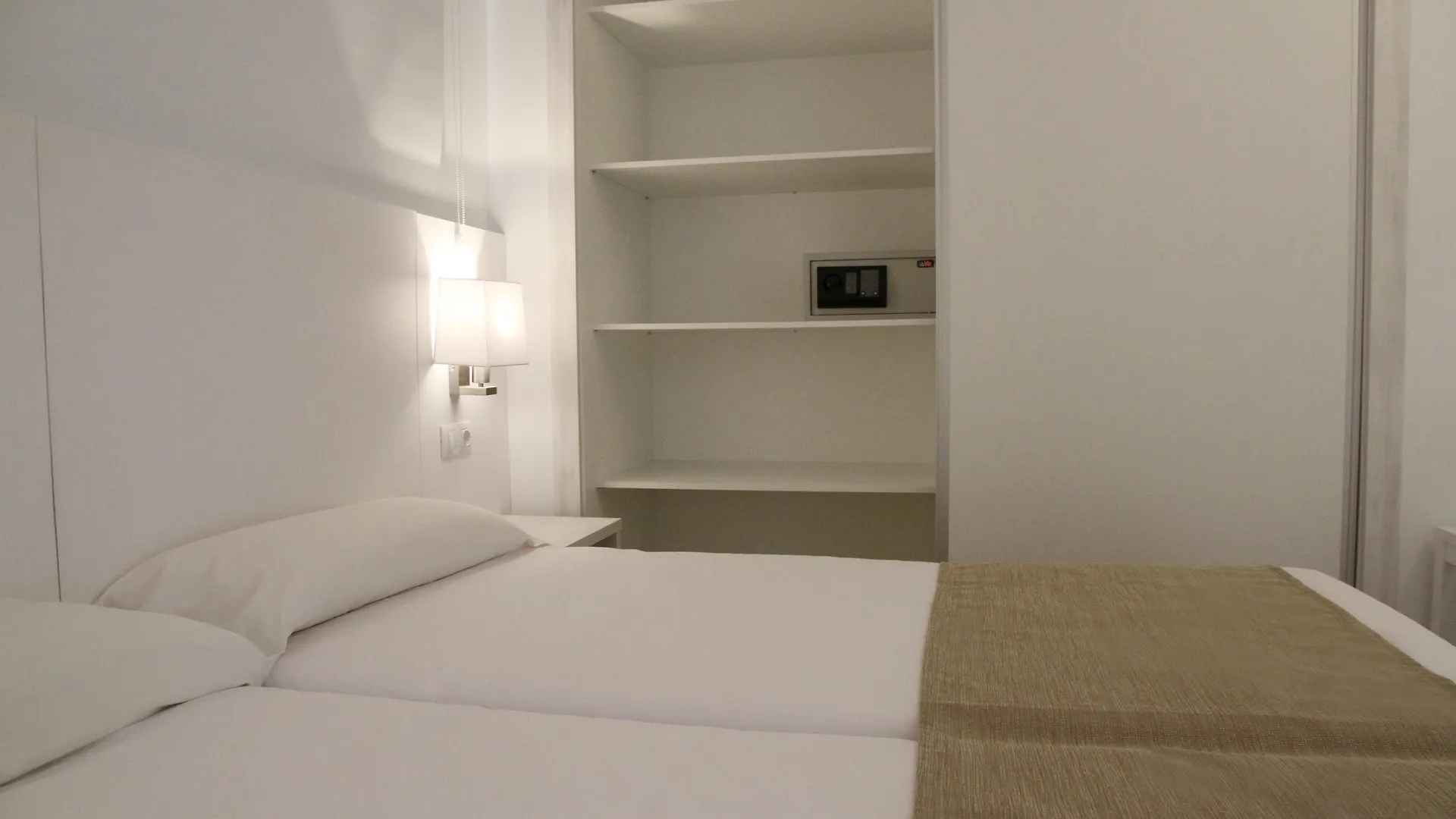 Inn Mallorca Aparthotel Magaluf  Spain